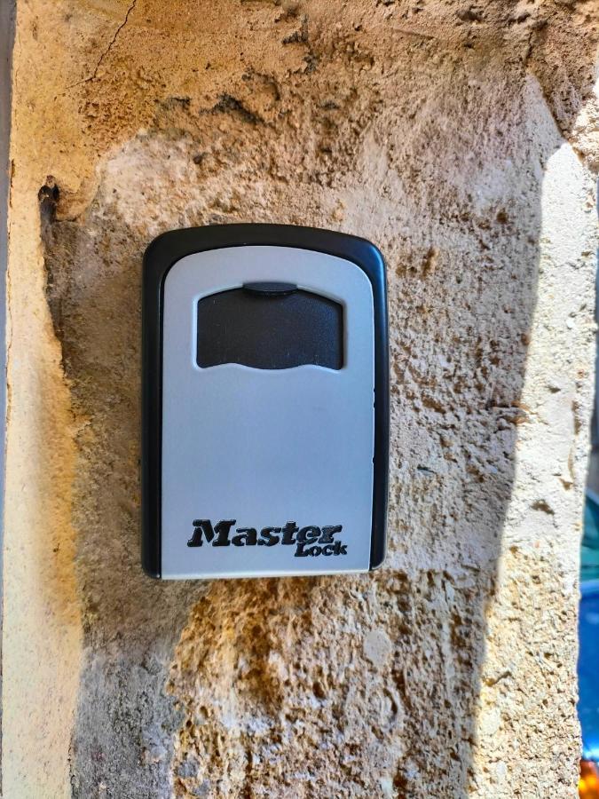Maison De Village Familiale Pont Du Gard, Toit Terrasse, Barbecue, Fibre Vers-Pont-du-Gard Esterno foto