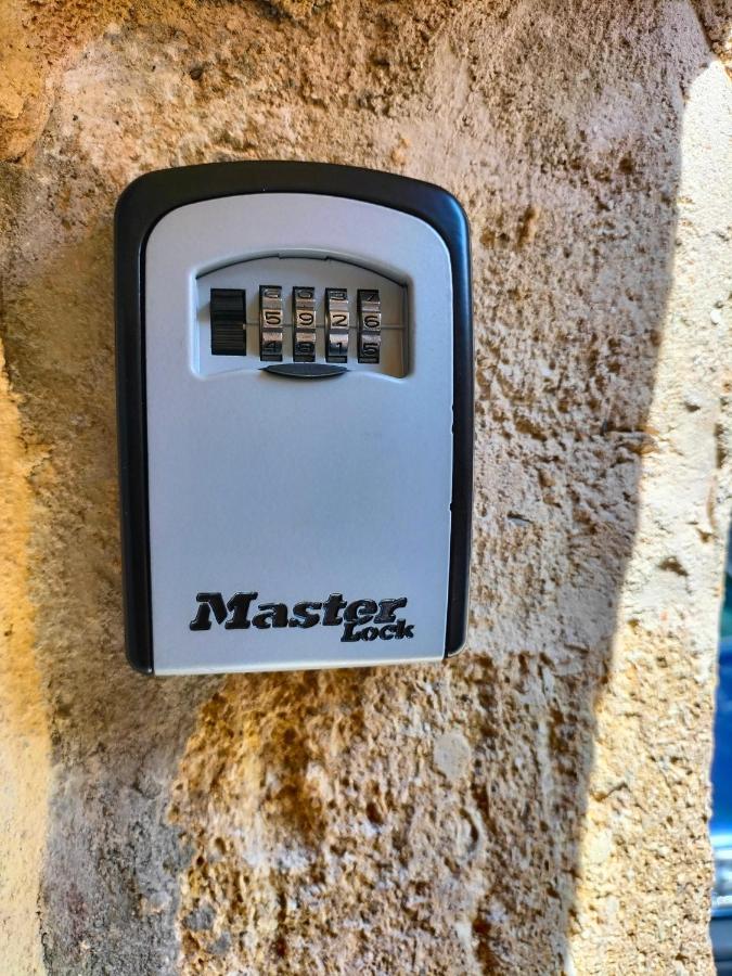 Maison De Village Familiale Pont Du Gard, Toit Terrasse, Barbecue, Fibre Vers-Pont-du-Gard Esterno foto